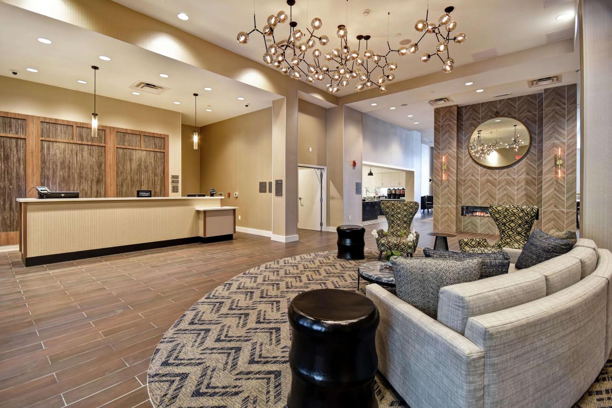 Hotel Homewood By Hilton Downtown Greenville