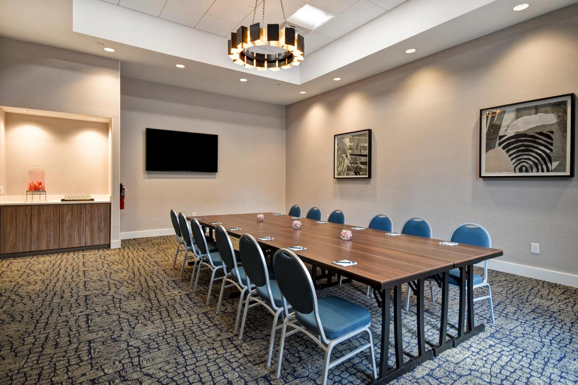 Homewood By Hilton Downtown Hotel Greenville